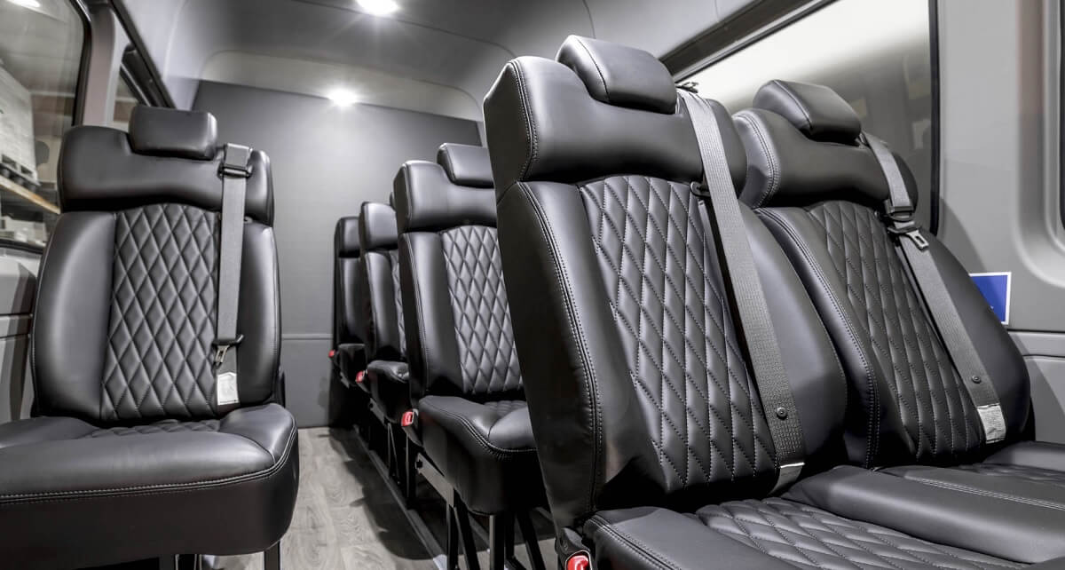 tanie busy do holandii